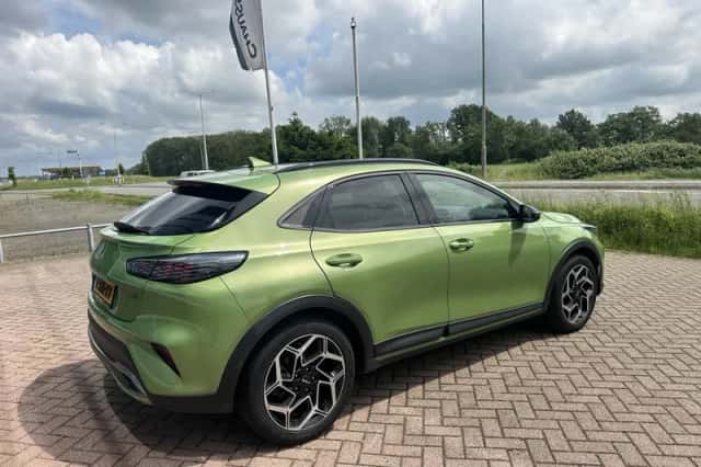 Kia XCeed (2023) thumbnail 6