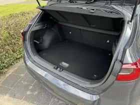 Kia Ceed (2024) thumbnail 5