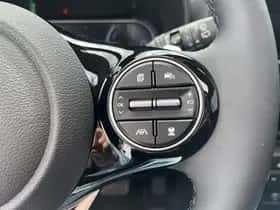 Kia Soul EV (2024) thumbnail 90