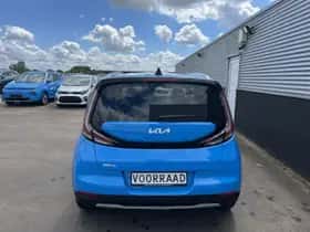 Kia Soul EV (2024) thumbnail 10
