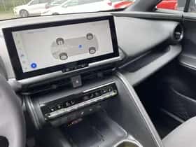 Toyota C-HR (2024) thumbnail 49