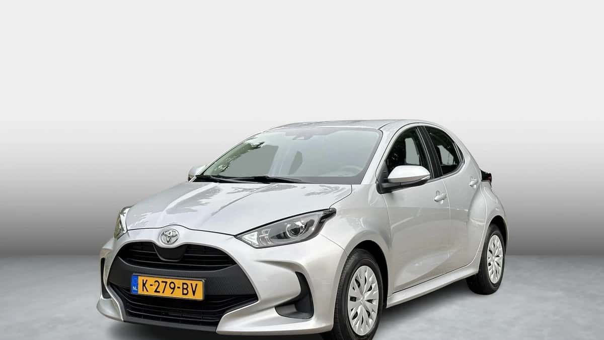 Toyota Yaris (2020) — foto 1