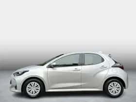 Toyota Yaris (2020) thumbnail 2