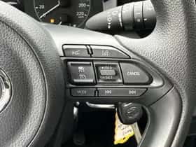 Toyota Yaris (2020) thumbnail 11