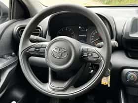 Toyota Yaris (2020) thumbnail 26
