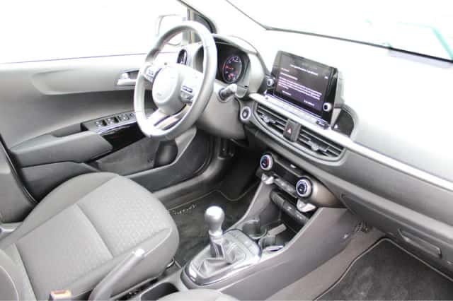 Kia Picanto (2023) thumbnail 11