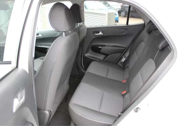 Kia Picanto (2023) thumbnail 15