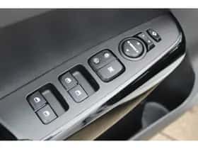 Kia Picanto (2023) thumbnail 17