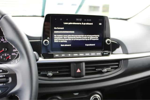 Kia Picanto (2023) thumbnail 23
