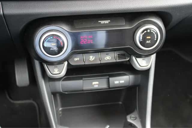 Kia Picanto (2023) thumbnail 25