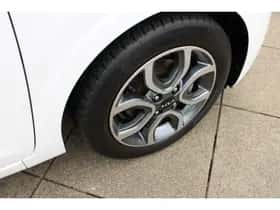Kia Picanto (2023) thumbnail 9