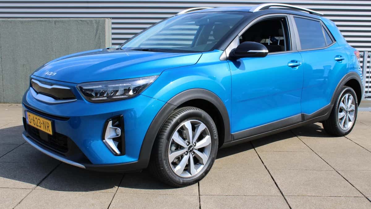 Kia Stonic (2023) — foto 1