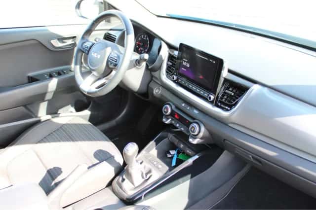 Kia Stonic (2023) thumbnail 12