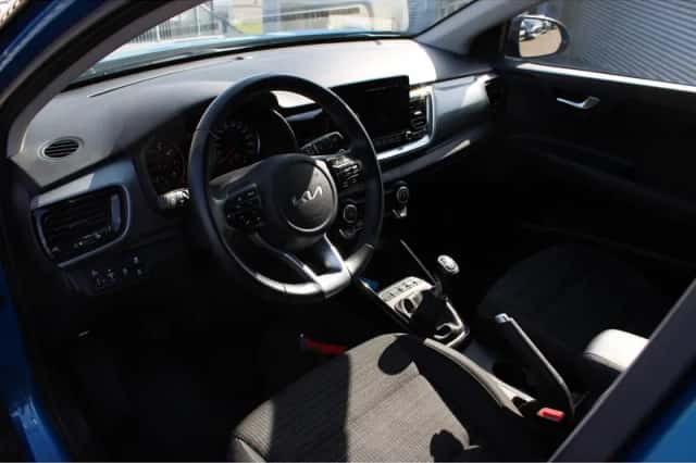 Kia Stonic (2023) thumbnail 16