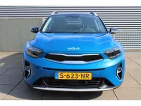 Kia Stonic (2023) thumbnail 3