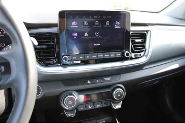 Kia Stonic (2023) thumbnail 24