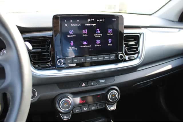 Kia Stonic (2023) thumbnail 25
