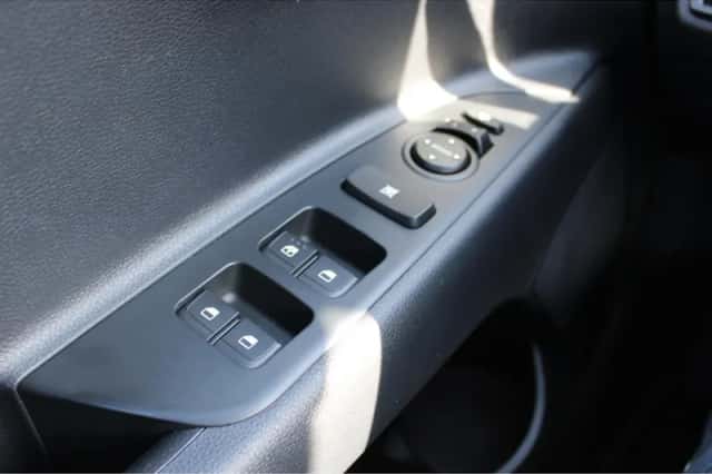 Kia Stonic (2023) thumbnail 30