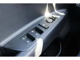 Kia Stonic (2023) thumbnail 30