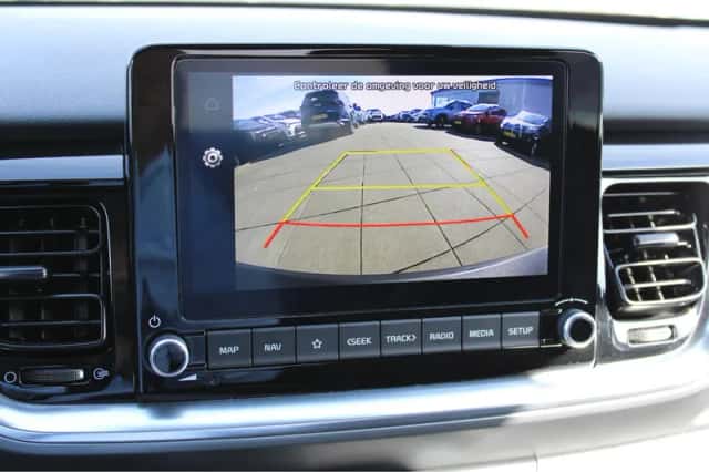 Kia Stonic (2023) thumbnail 32
