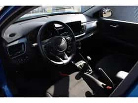 Kia Stonic (2023) thumbnail 57