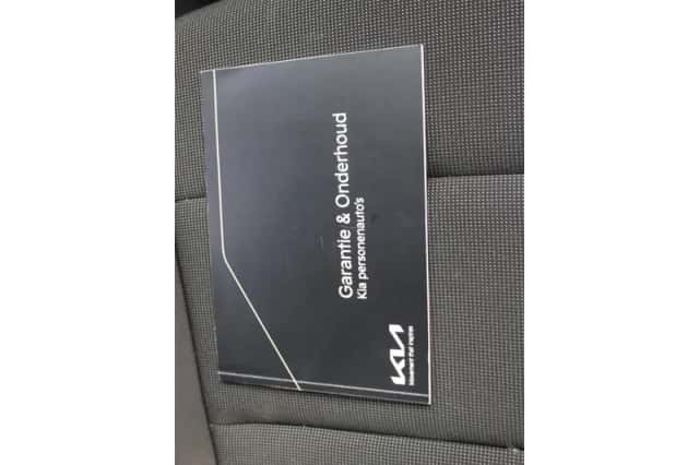 Kia Rio (2022) thumbnail 13