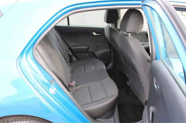 Kia Rio (2022) thumbnail 14