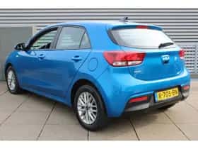 Kia Rio thumbnail 5