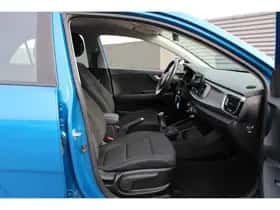 Kia Rio thumbnail 49