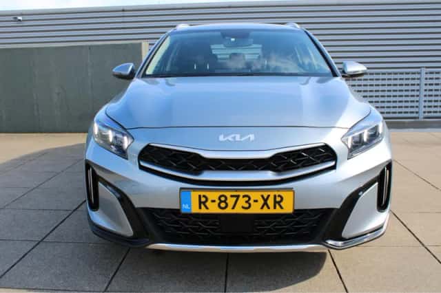 Kia XCeed (2022) thumbnail 3
