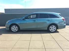 Kia Ceed Sportswagon (2024) thumbnail 2