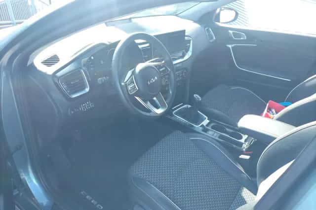 Kia Ceed Sportswagon (2024) thumbnail 18