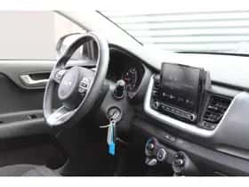 Kia Stonic (2023) thumbnail 12