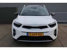 Kia Stonic (2023) thumbnail 3