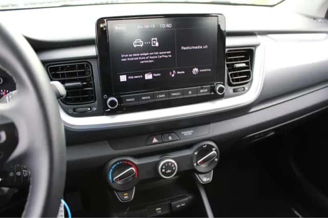 Kia Stonic (2023) thumbnail 21