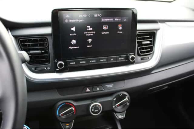 Kia Stonic (2023) thumbnail 25