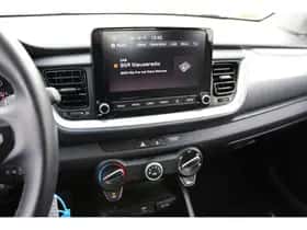 Kia Stonic (2023) thumbnail 61