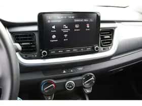 Kia Stonic (2023) thumbnail 64