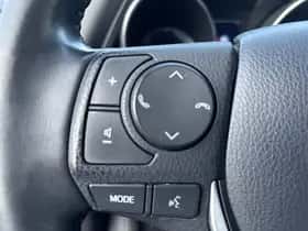 Toyota Auris (2016) thumbnail 28