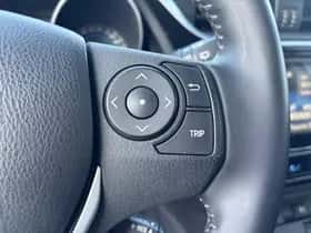 Toyota Auris (2016) thumbnail 29
