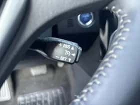 Toyota Auris (2016) thumbnail 38