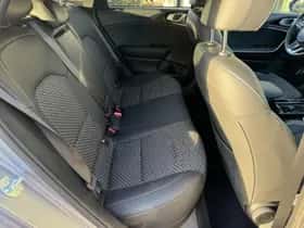 Kia Ceed Sportswagon (2023) thumbnail 12