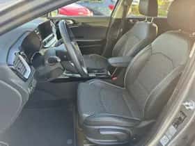 Kia Ceed Sportswagon (2023) thumbnail 18