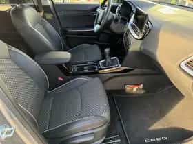 Kia Ceed Sportswagon (2023) thumbnail 45