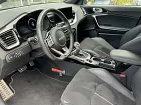 Kia Proceed (2023) thumbnail 9