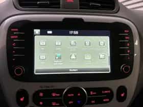 Kia Soul EV (2015) thumbnail 44