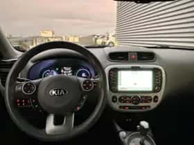 Kia Soul EV (2015) thumbnail 10