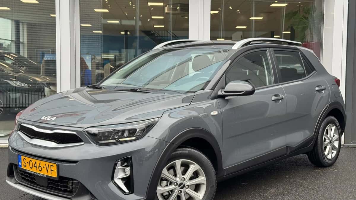 Kia Stonic (2023) — foto 1