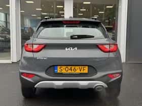 Kia Stonic (2023) thumbnail 5