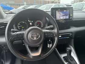 Toyota Yaris (2021) thumbnail 6